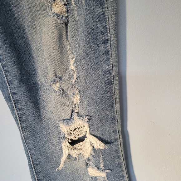 Judy Blue Straight Fit Distressed Jeans Size 25 in Blue - Picture 4 of 13